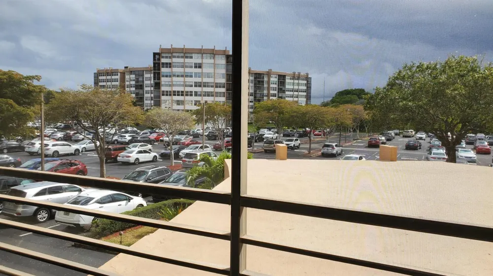 1000 St Charles Place #Unit 215 Pembroke Pines, FL 33026