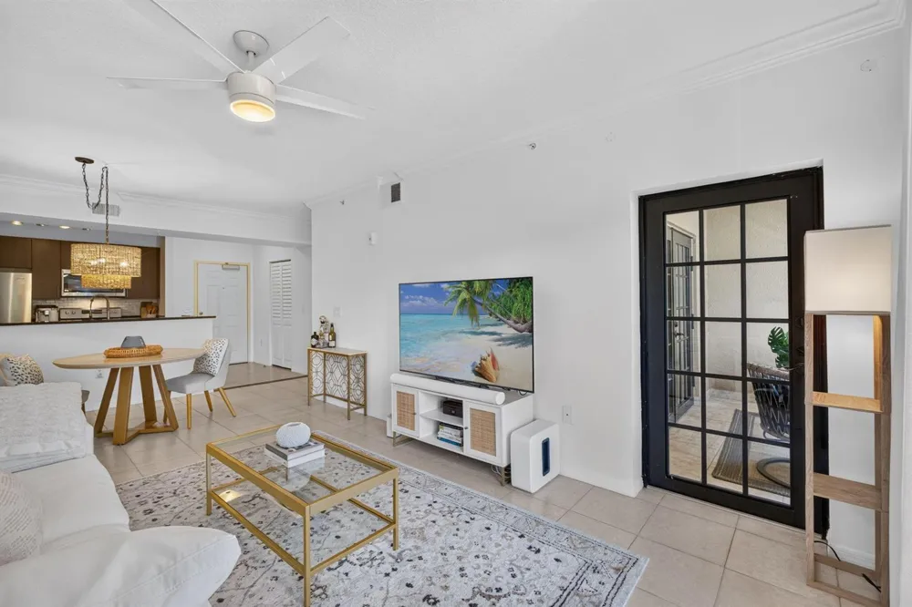 4905 Midtown Lane #2211 Palm Beach Gardens, FL 33418