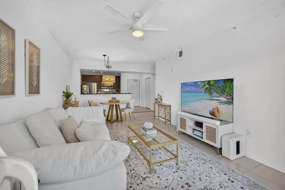 4905 Midtown Lane #2211 Palm Beach Gardens, FL 33418