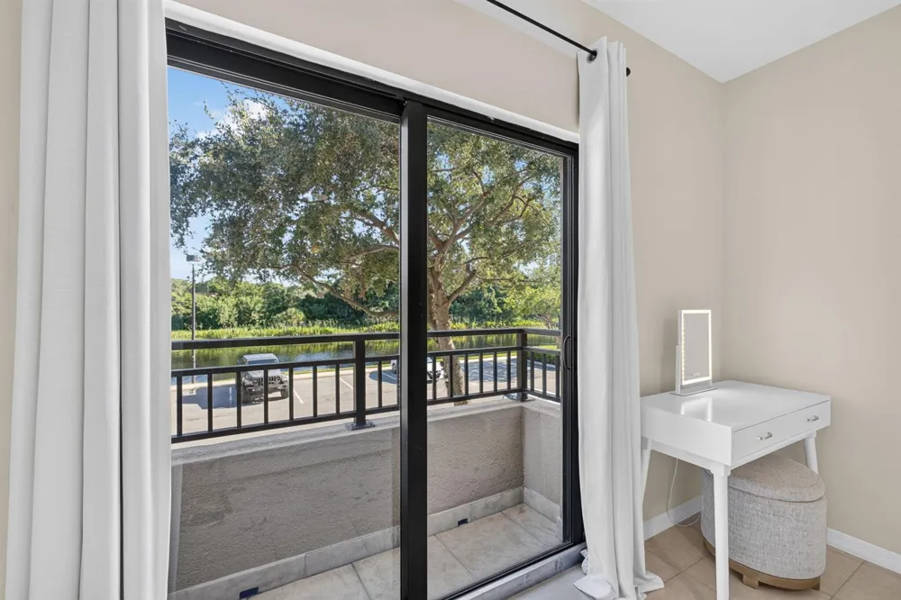 4905 Midtown Lane #2211 Palm Beach Gardens, FL 33418
