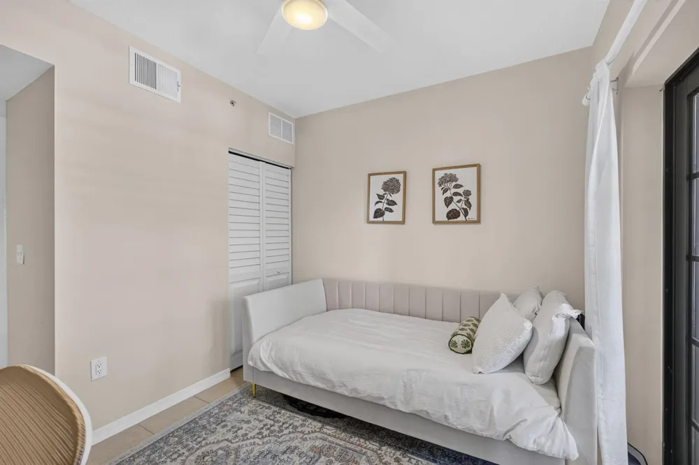 4905 Midtown Lane #2211 Palm Beach Gardens, FL 33418