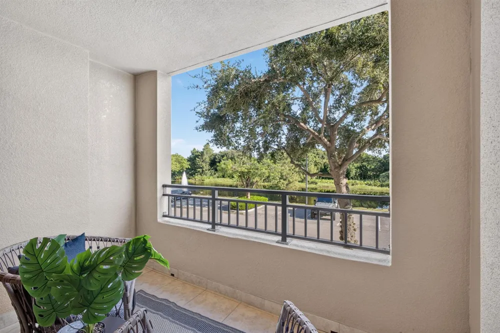4905 Midtown Lane #2211 Palm Beach Gardens, FL 33418
