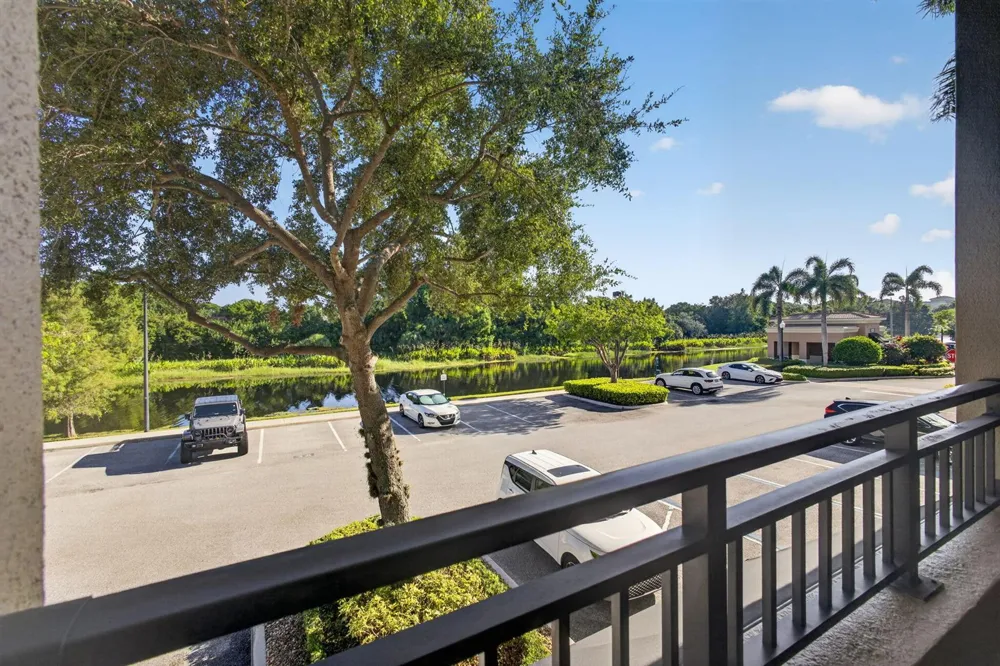 4905 Midtown Lane #2211 Palm Beach Gardens, FL 33418