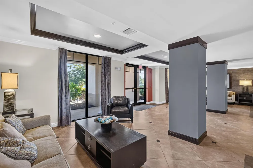4905 Midtown Lane #2211 Palm Beach Gardens, FL 33418