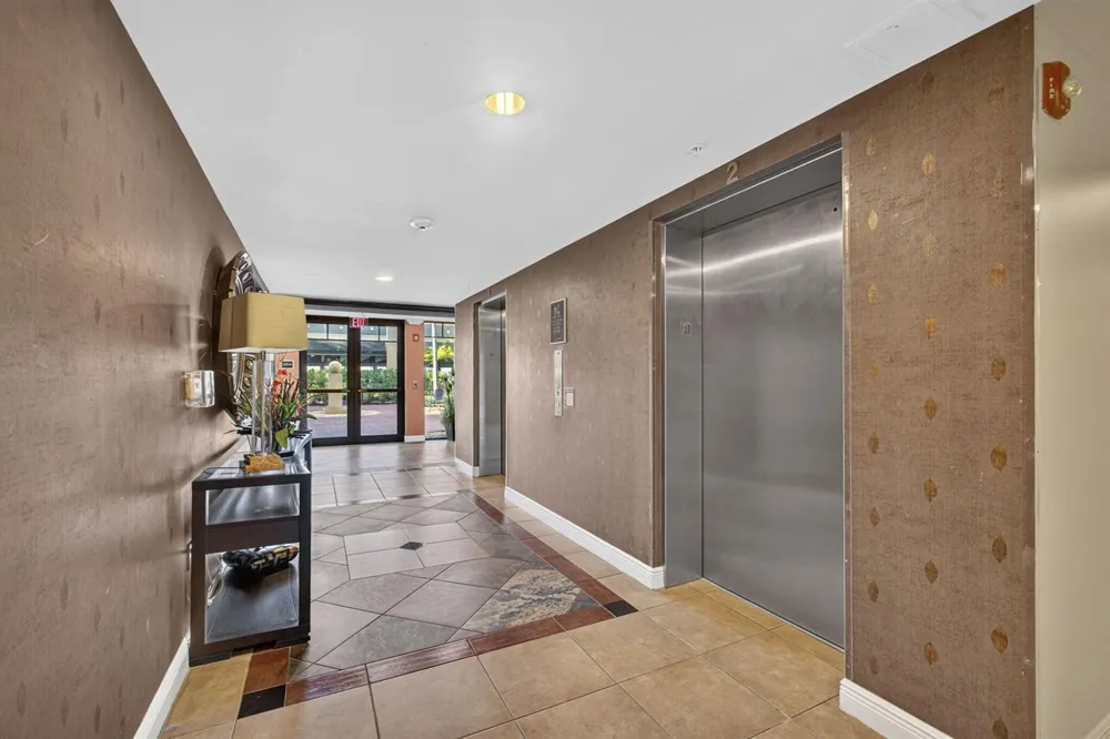 4905 Midtown Lane #2211 Palm Beach Gardens, FL 33418