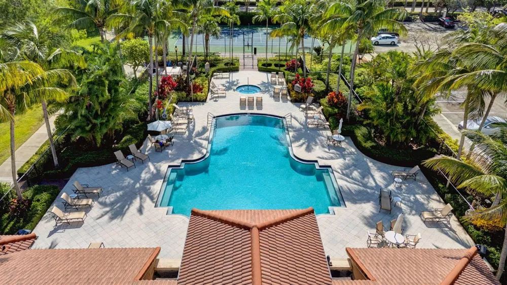 4905 Midtown Lane #2211 Palm Beach Gardens, FL 33418