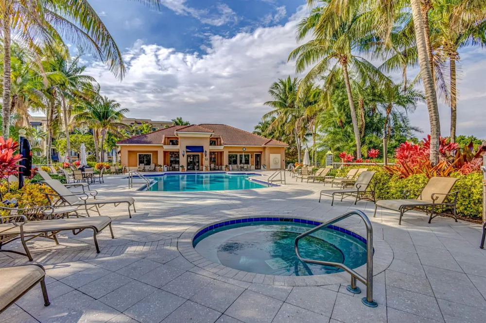 4905 Midtown Lane #2211 Palm Beach Gardens, FL 33418