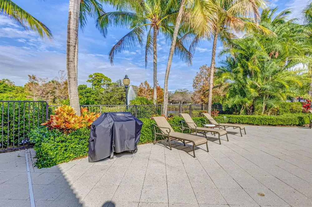 4905 Midtown Lane #2211 Palm Beach Gardens, FL 33418