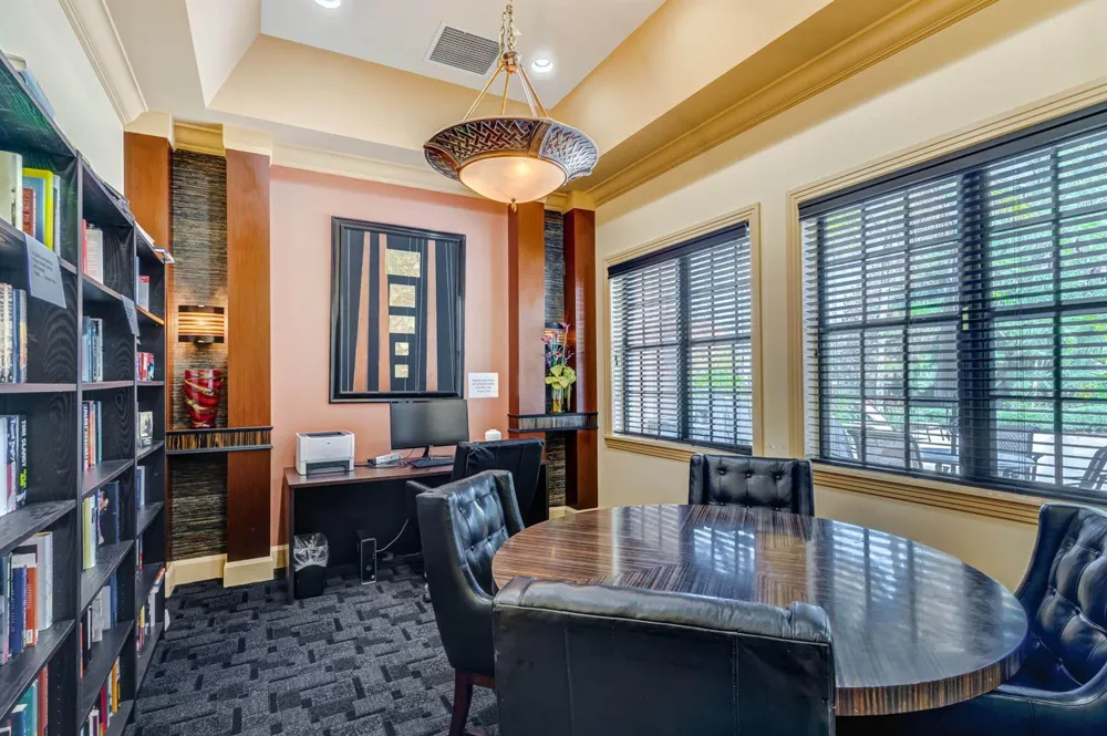 4905 Midtown Lane #2211 Palm Beach Gardens, FL 33418