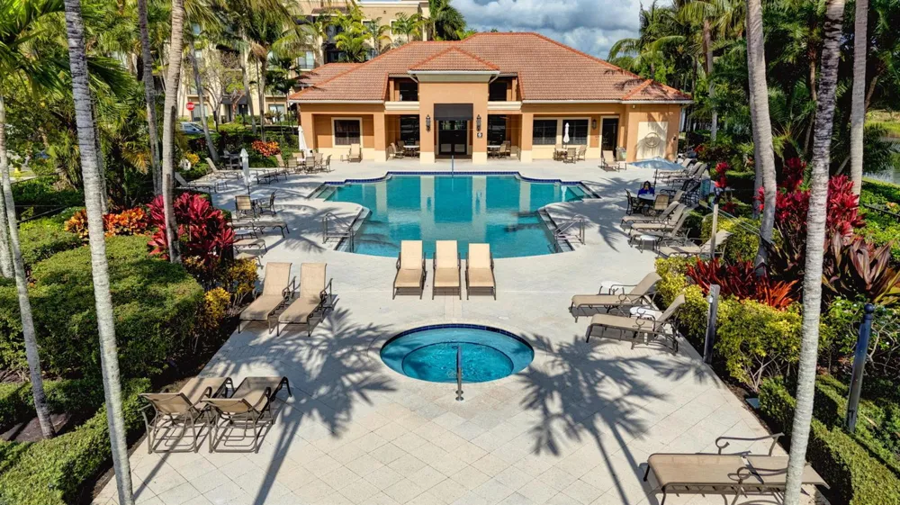 4905 Midtown Lane #2211 Palm Beach Gardens, FL 33418