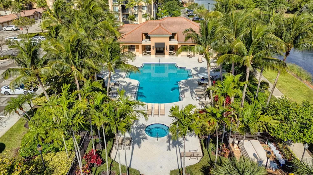 4905 Midtown Lane #2211 Palm Beach Gardens, FL 33418