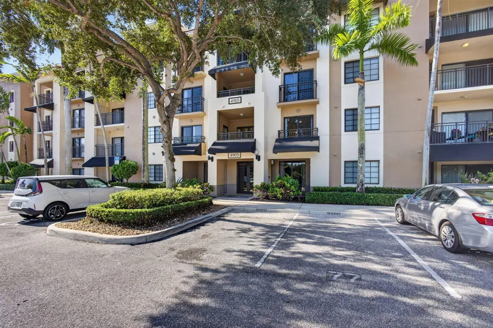 4905 Midtown Lane #2211 Palm Beach Gardens, FL 33418