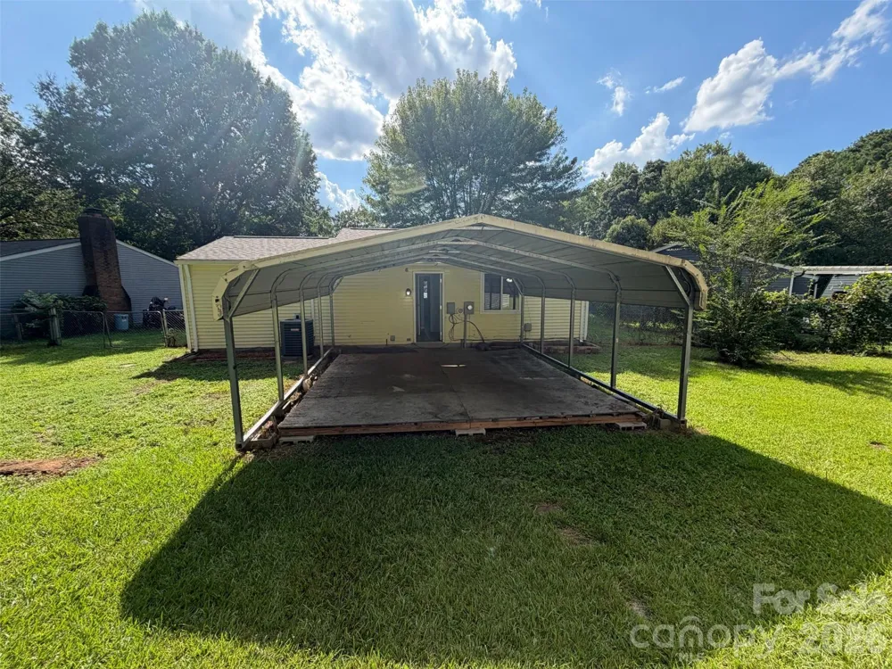 3618 Gustar Court Charlotte, NC 28212