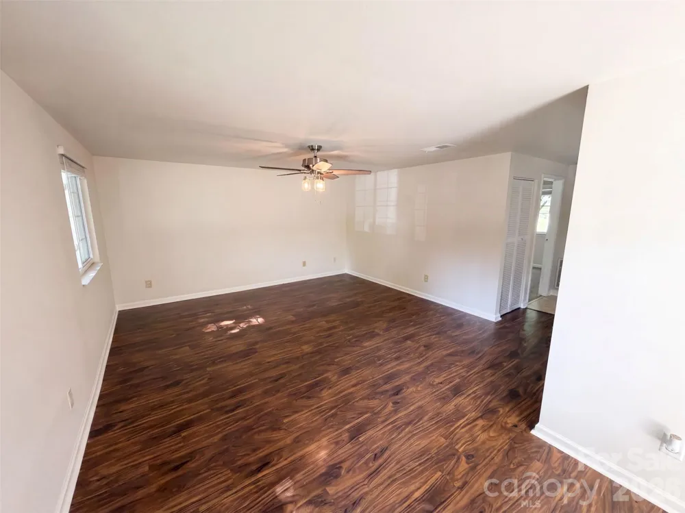 3618 Gustar Court Charlotte, NC 28212