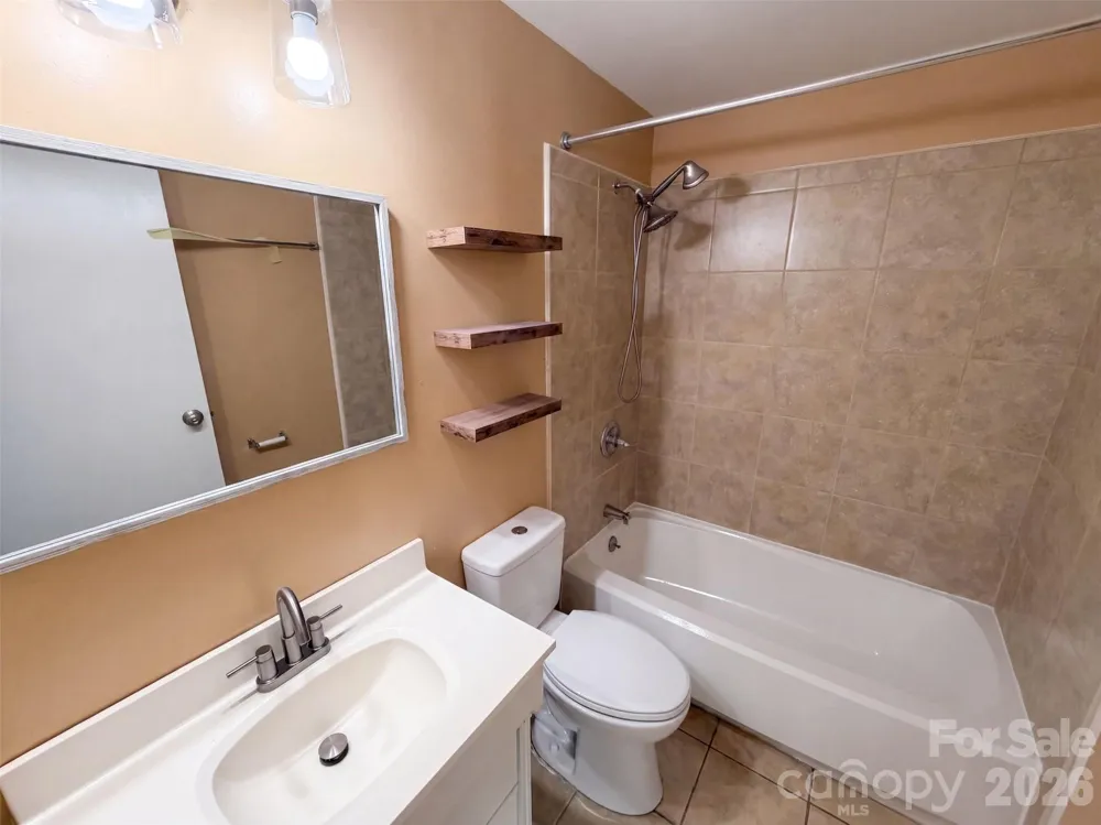 3618 Gustar Court Charlotte, NC 28212