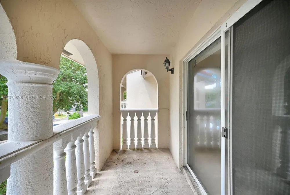 13775 SW 160th St #16 Miami, FL 33177