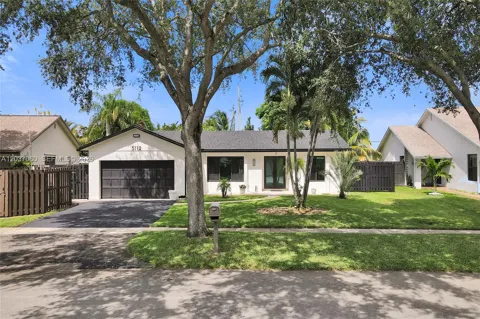 5112 SW 87th Ave