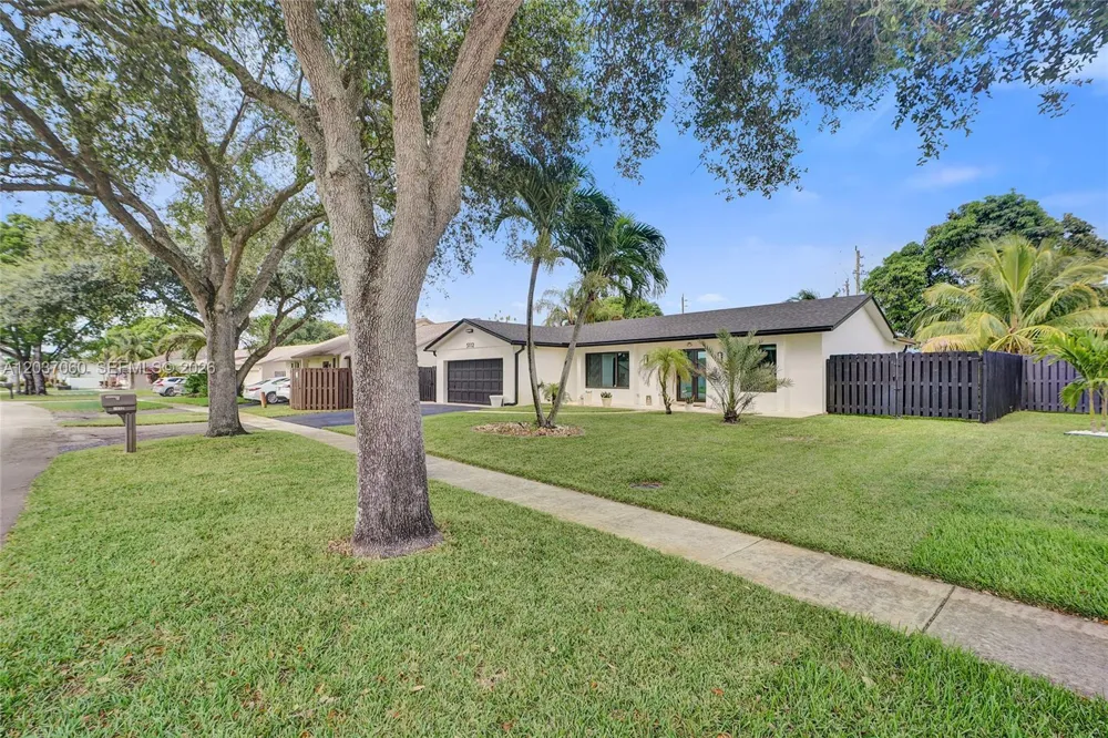 5112 SW 87th Ave Cooper City, FL 33328