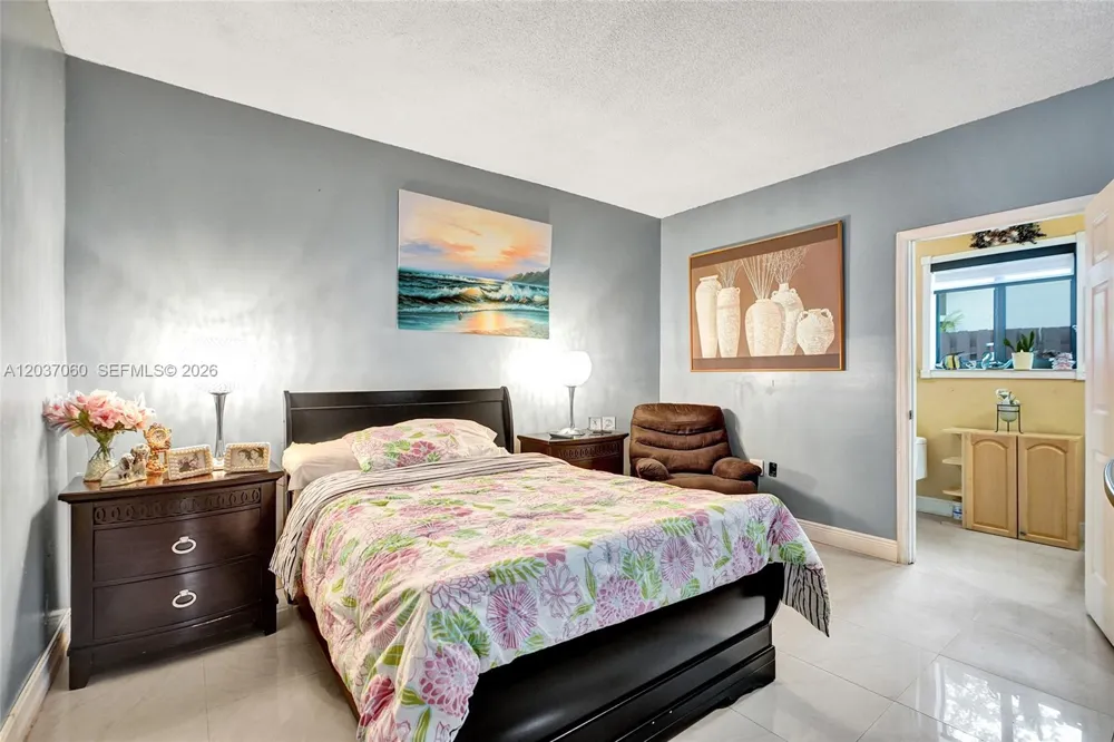 5112 SW 87th Ave Cooper City, FL 33328