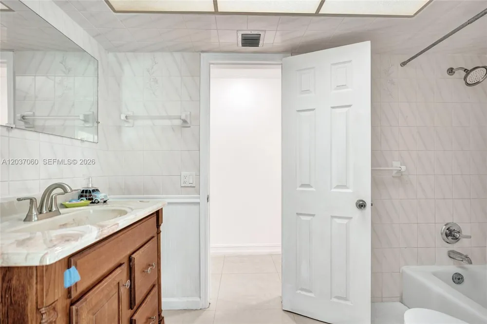 5112 SW 87th Ave Cooper City, FL 33328