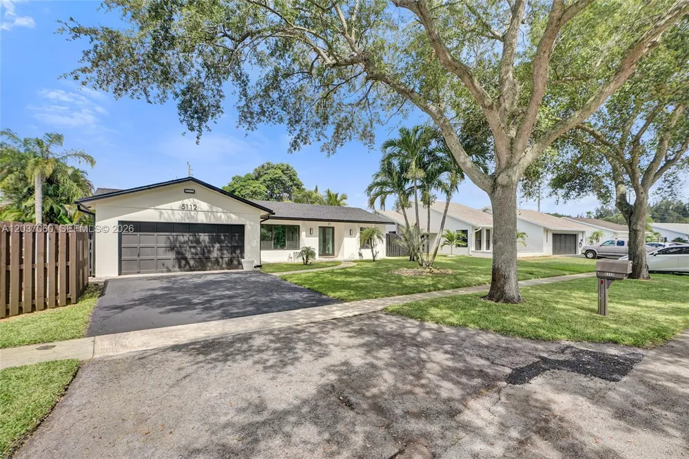 5112 SW 87th Ave Cooper City, FL 33328