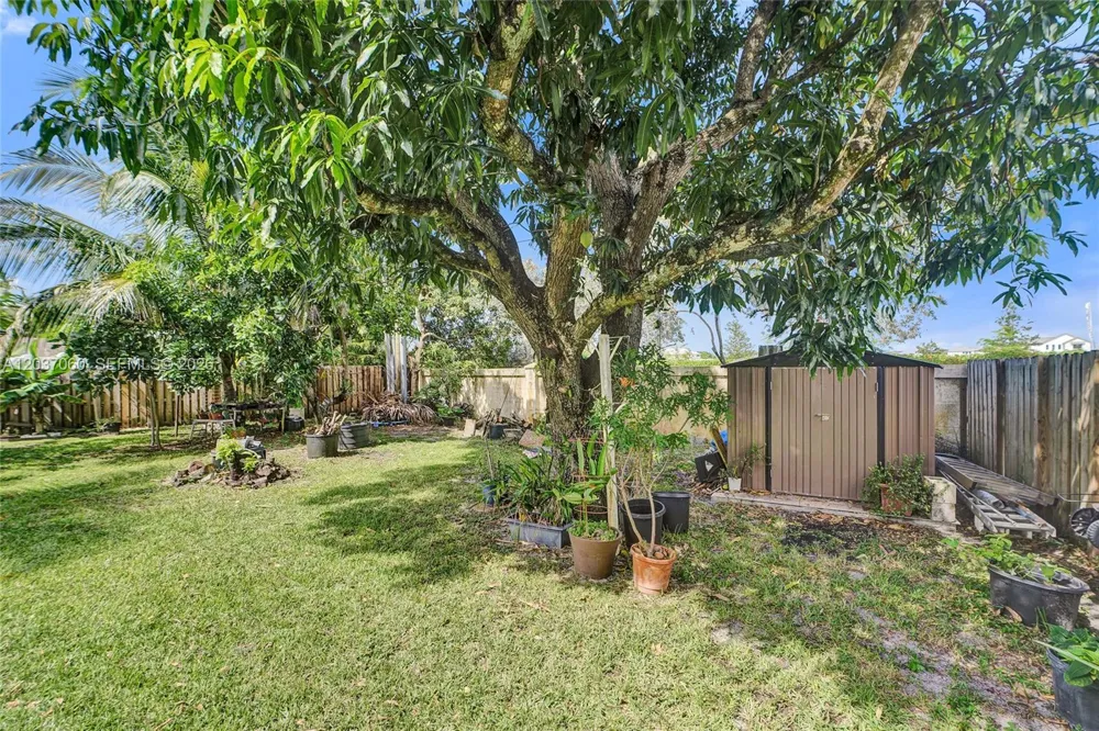 5112 SW 87th Ave Cooper City, FL 33328
