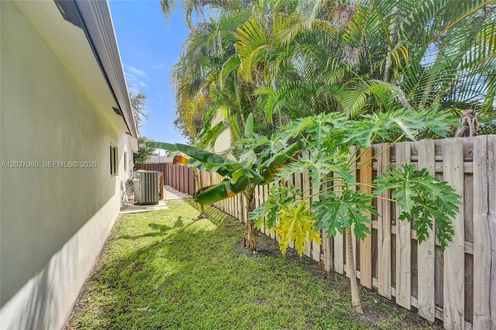 5112 SW 87th Ave Cooper City, FL 33328