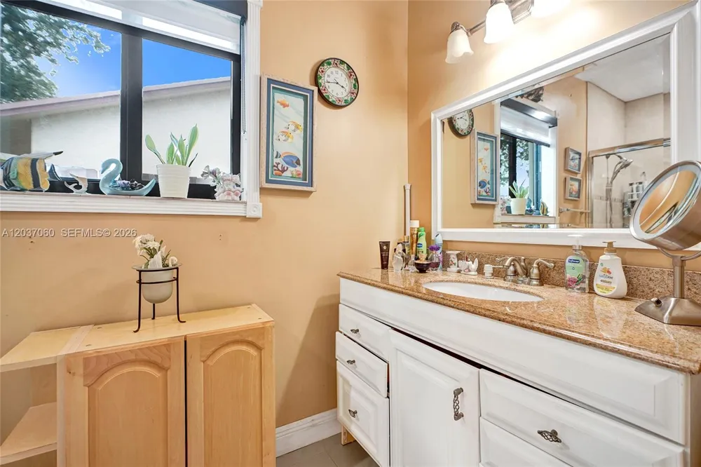 5112 SW 87th Ave Cooper City, FL 33328