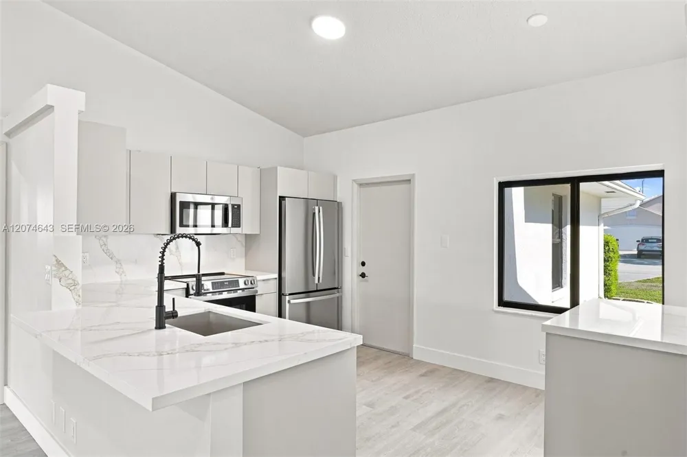 6146 Linton St Jupiter, FL 33458