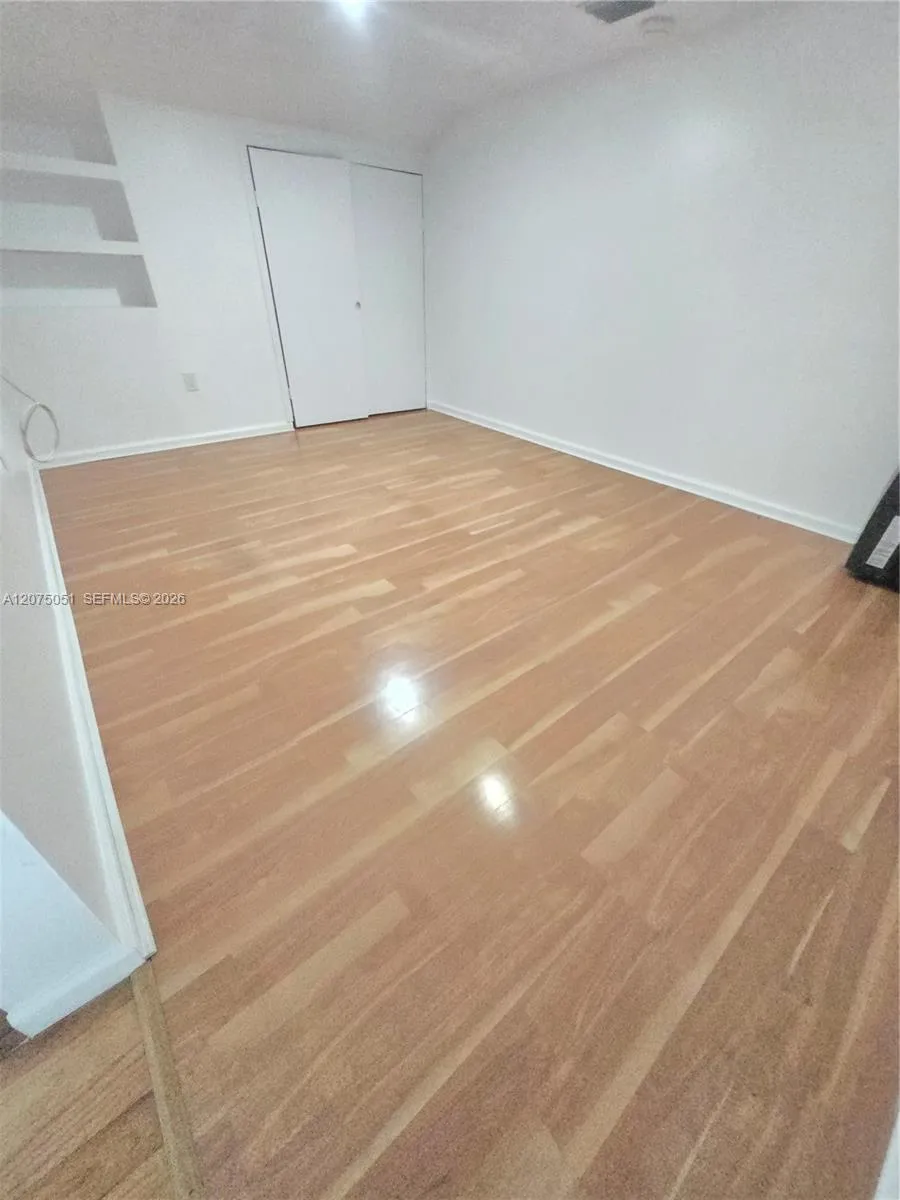6746 NW 188th Ter Hialeah, FL 33015