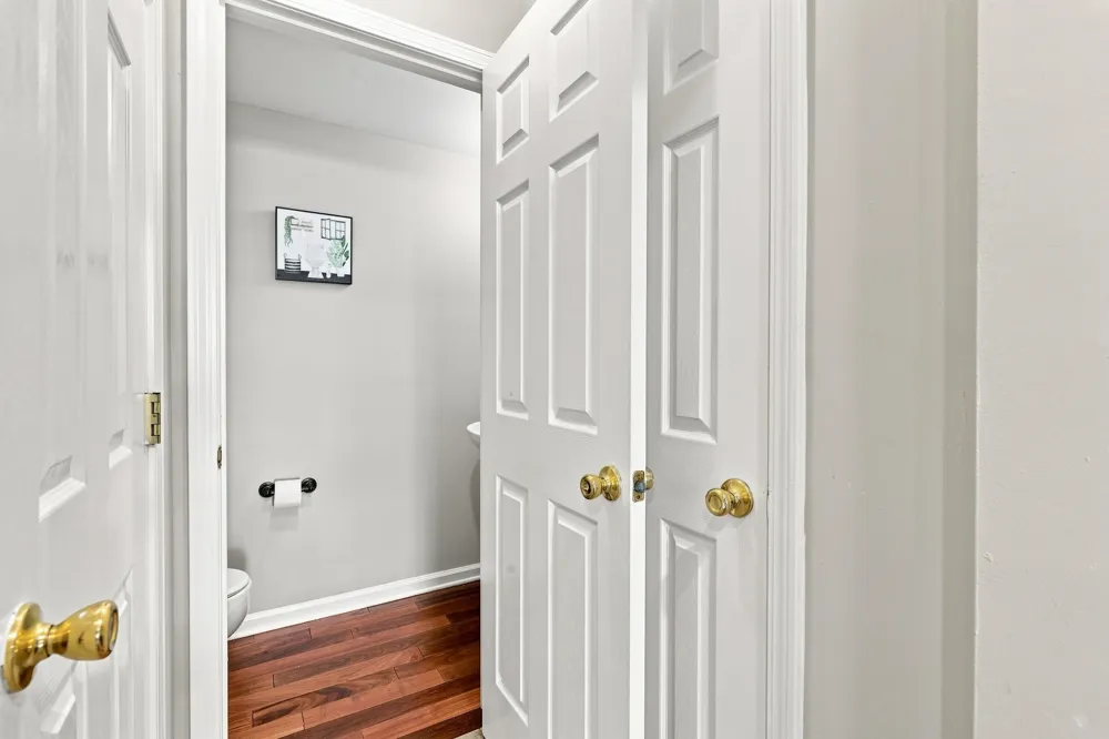 3 ELCO CT Bayonne, NJ 07002