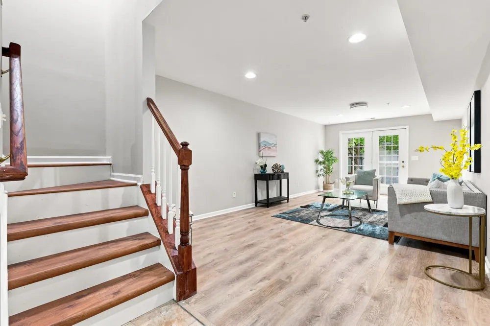 3 ELCO CT Bayonne, NJ 07002
