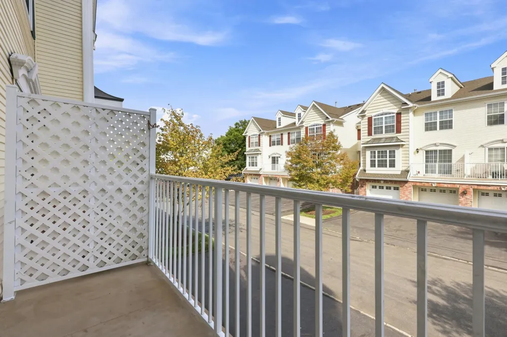 3 ELCO CT Bayonne, NJ 07002