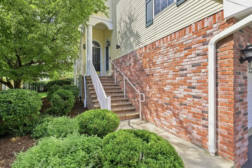 3 ELCO CT Bayonne, NJ 07002