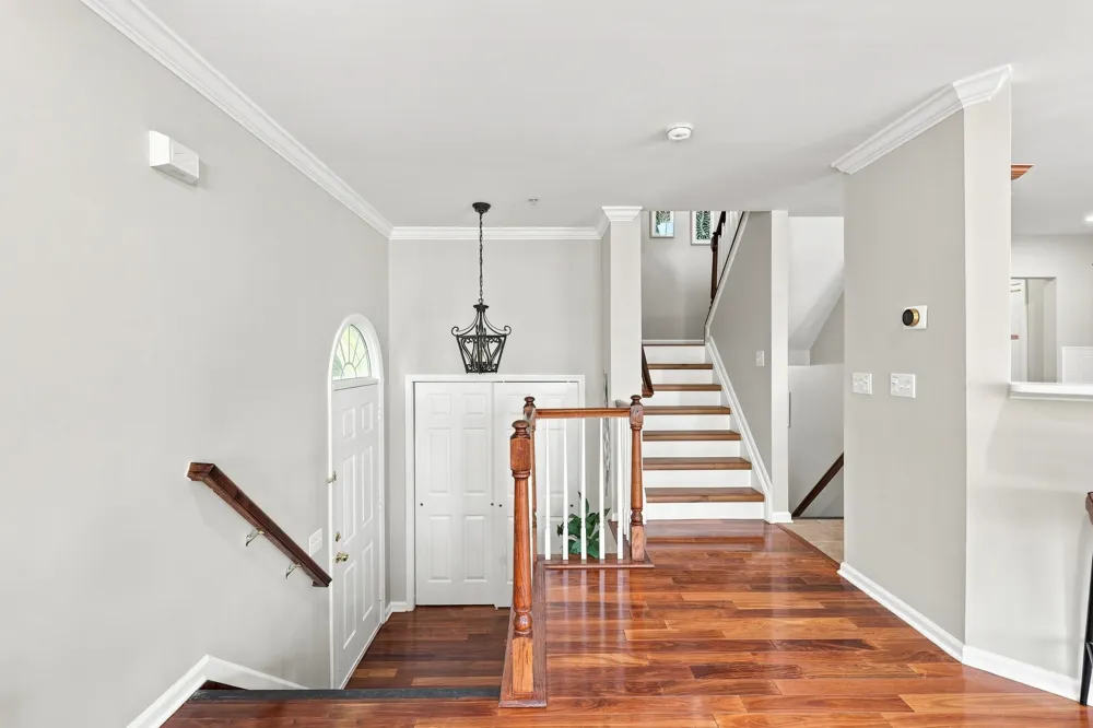 3 ELCO CT Bayonne, NJ 07002