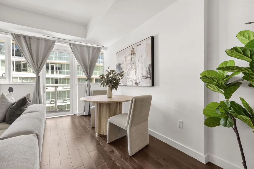800 AVENUE AT PORT IMPERIAL Weehawken, NJ 07086