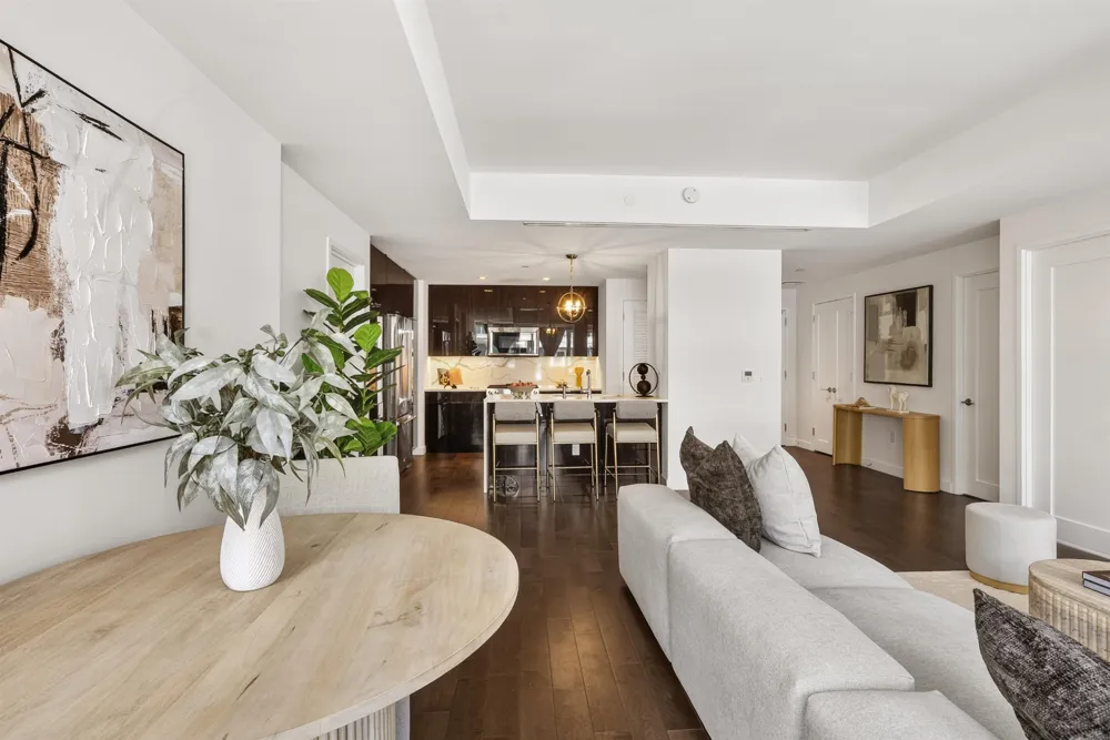 800 AVENUE AT PORT IMPERIAL Weehawken, NJ 07086