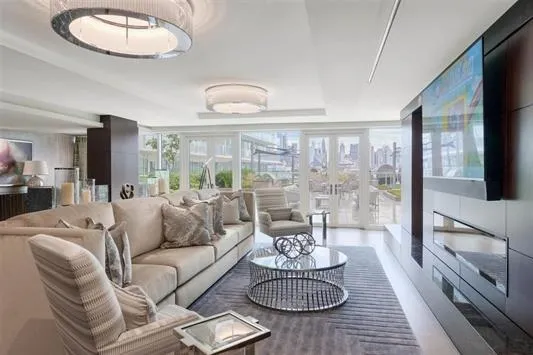 800 AVENUE AT PORT IMPERIAL Weehawken, NJ 07086