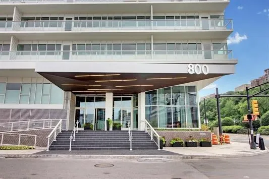800 AVENUE AT PORT IMPERIAL Weehawken, NJ 07086