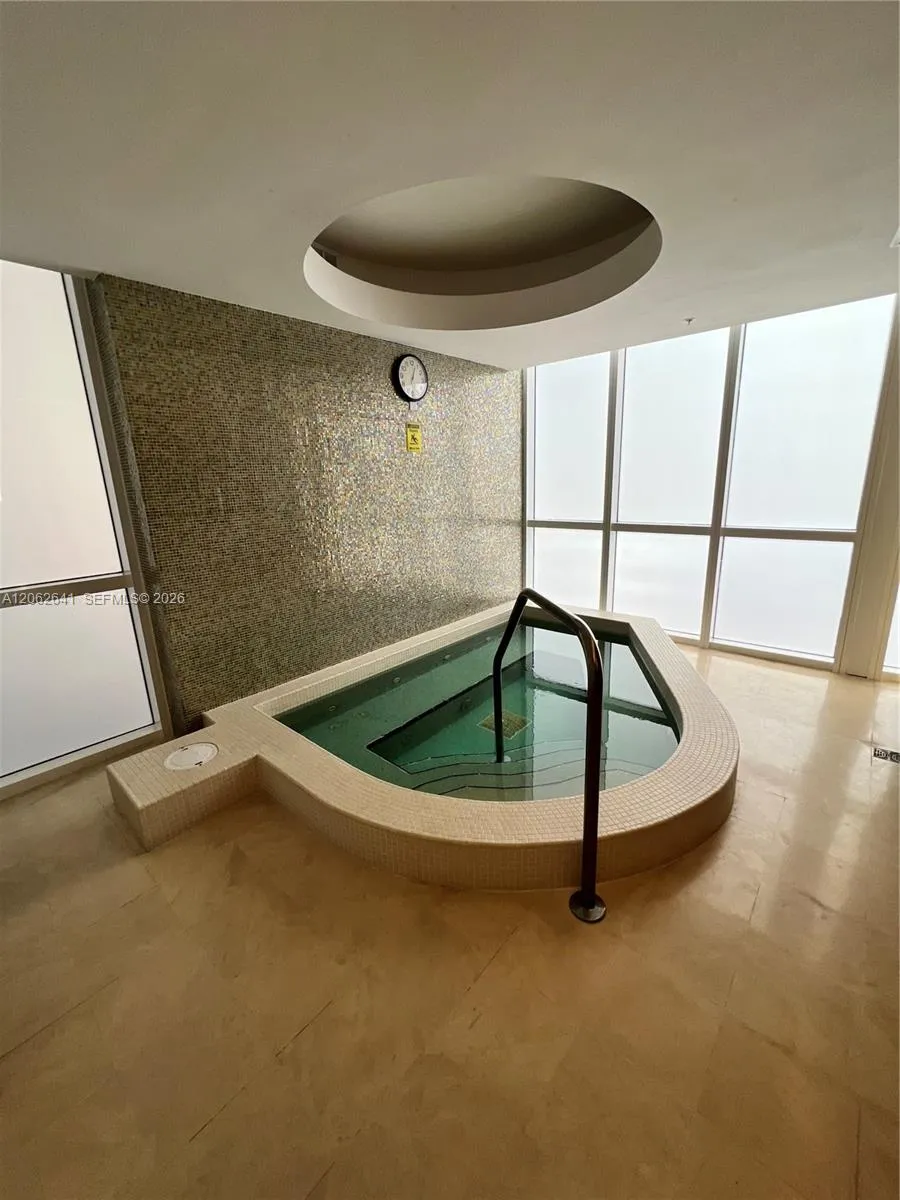 18201 Collins Ave #1801A Sunny Isles Beach, FL 33160