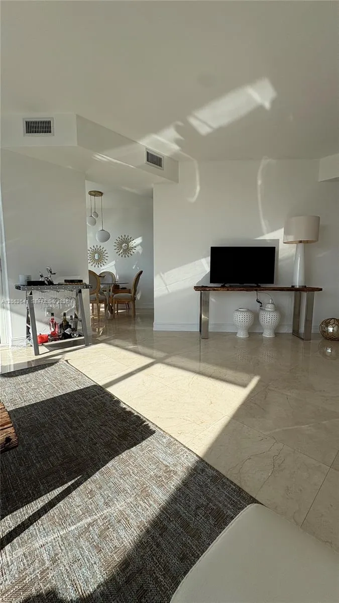18201 Collins Ave #1801A Sunny Isles Beach, FL 33160