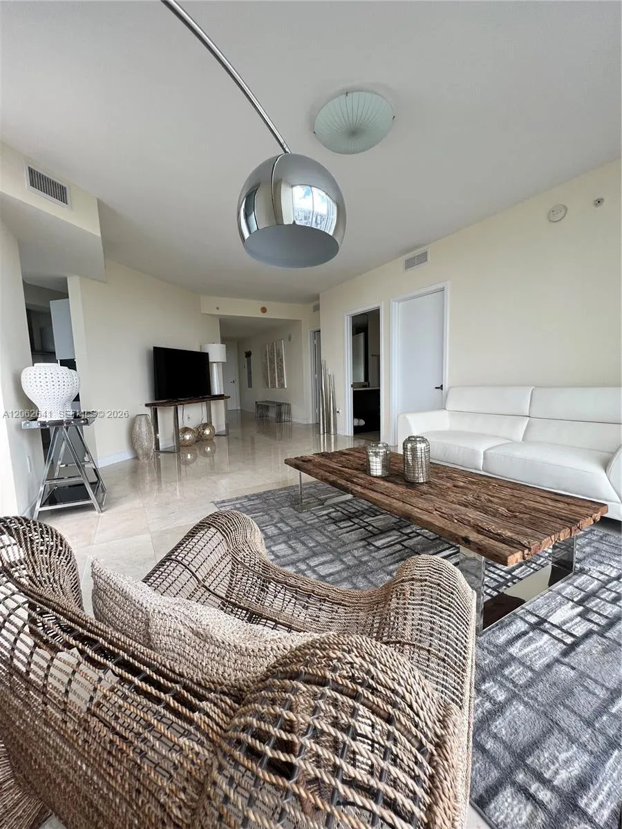 18201 Collins Ave #1801A Sunny Isles Beach, FL 33160
