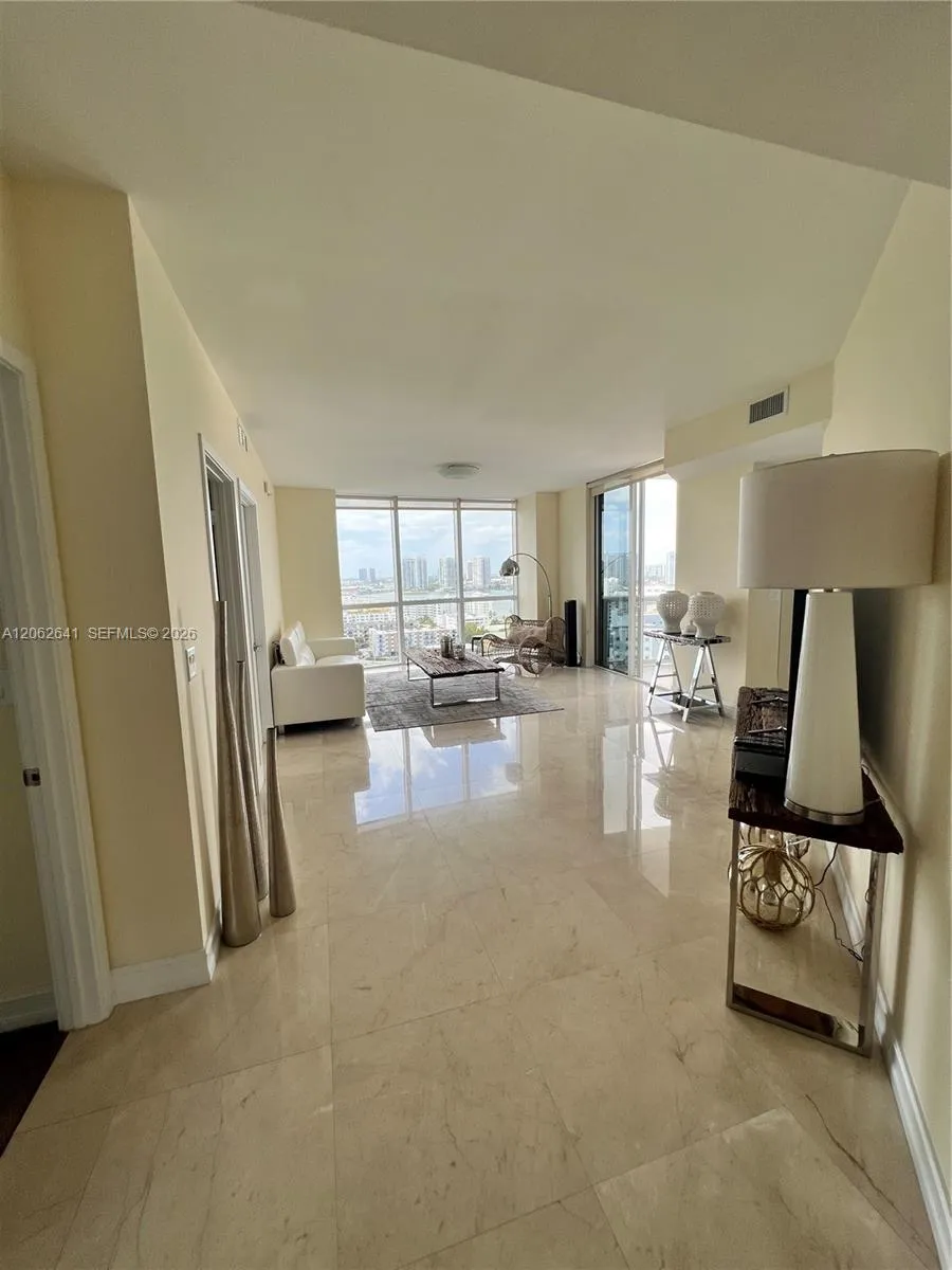 18201 Collins Ave #1801A Sunny Isles Beach, FL 33160