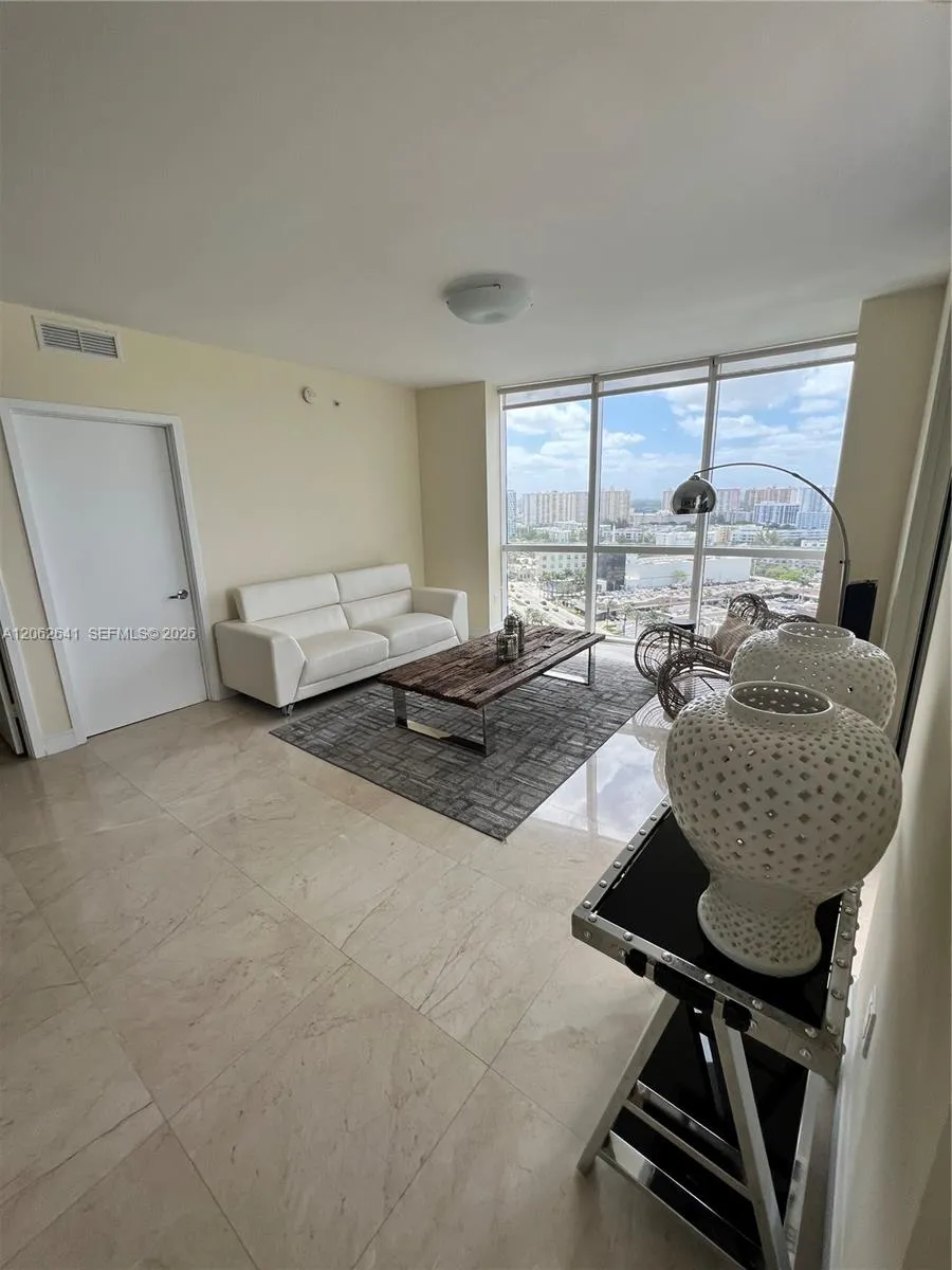 18201 Collins Ave #1801A Sunny Isles Beach, FL 33160