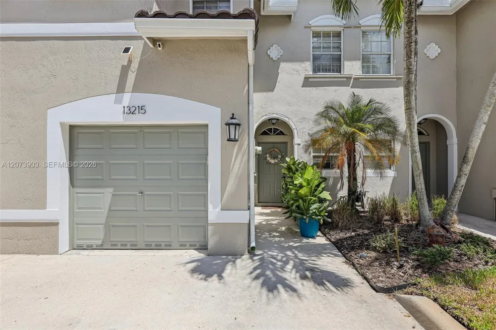 13215 NW 7th Dr Plantation, FL 33325