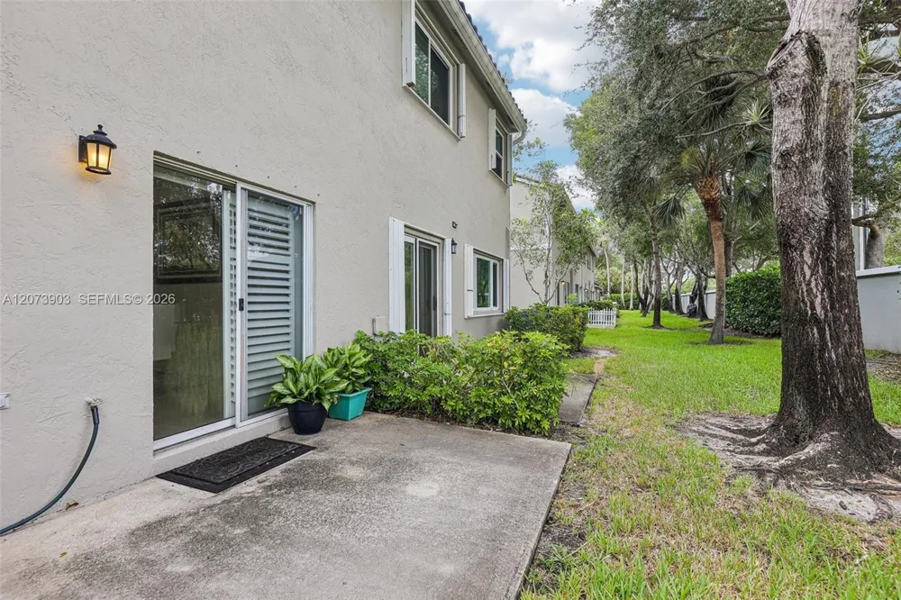 13215 NW 7th Dr Plantation, FL 33325