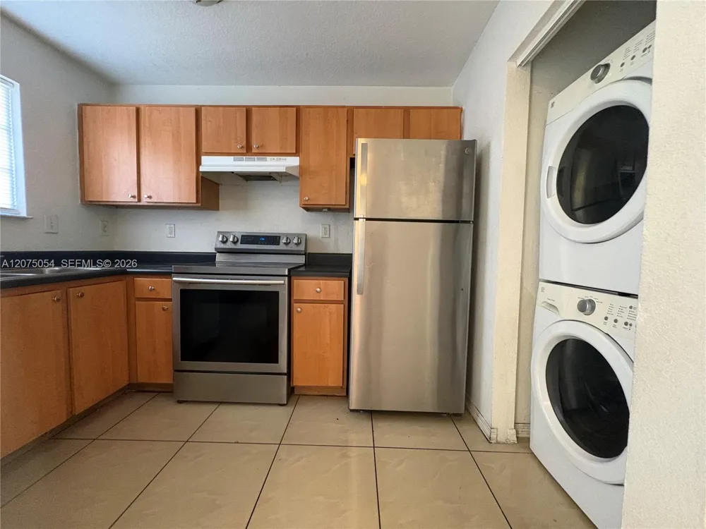 2064 NE 167th St #3-157 North Miami Beach, FL 33162