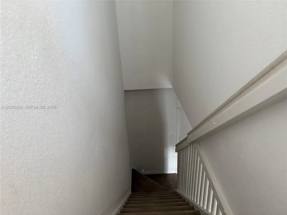 2064 NE 167th St #3-157 North Miami Beach, FL 33162
