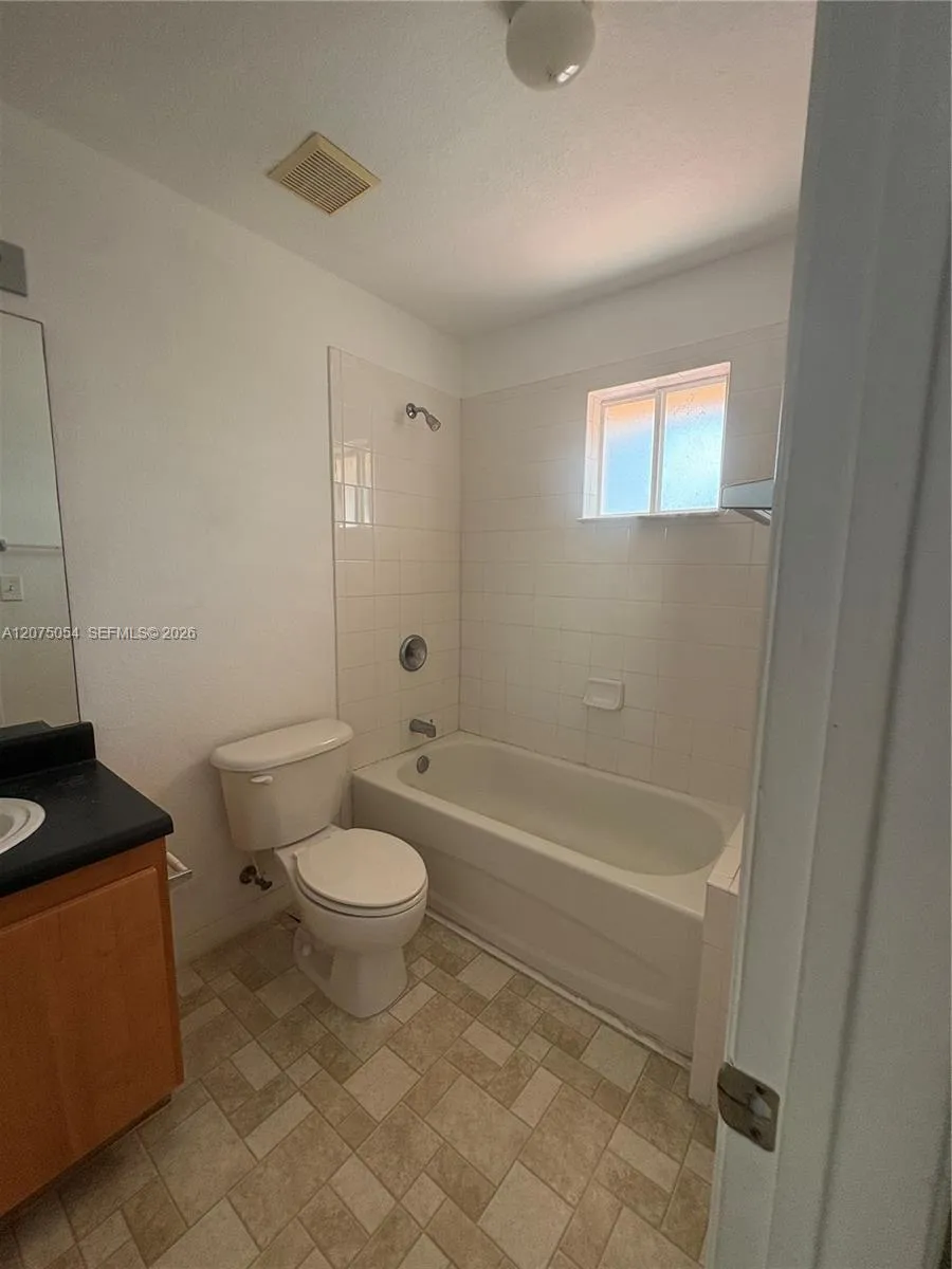 2064 NE 167th St #3-157 North Miami Beach, FL 33162