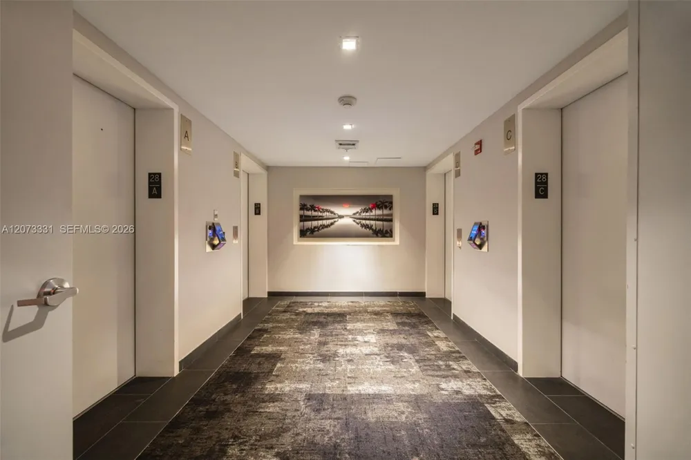 335 S Biscayne Blvd #2805 Miami, FL 33131